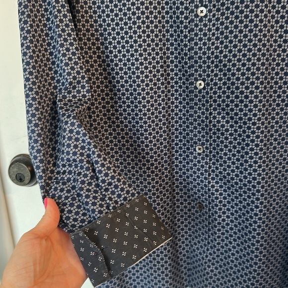TED BAKER London Navy Blue Dot Flip Cuff Button Down Shirt large 5 - Picture 3 of 5